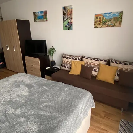 Royal Palm With Seaview Apartament *