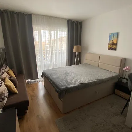 Royal Palm With Seaview Apartament Święty Włas